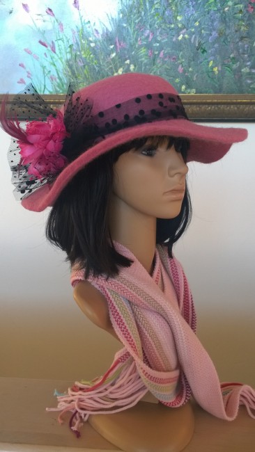 To bid on this one-of-a-kind pink wool hat email rob (at) antlersvail (dot) com by 4 pm on Friday, March 31, 2016.