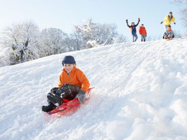 Complimentary amenities that the kids will love include hot cocoa awaiting in the lobby and loaner sleds.