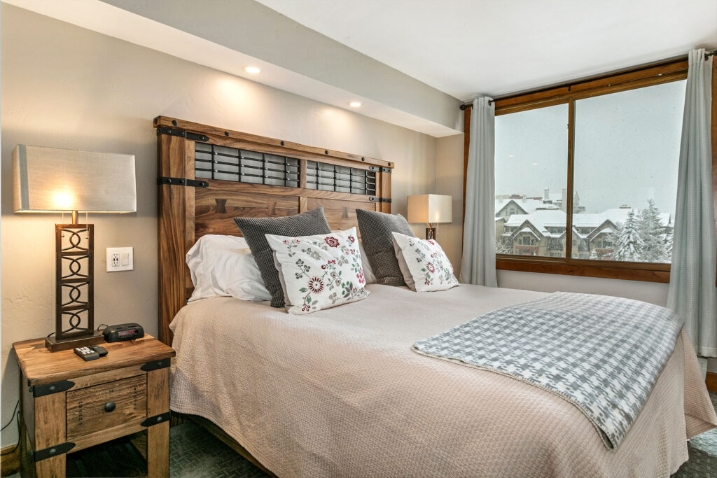 master bedroom of antlers at vail condo 601