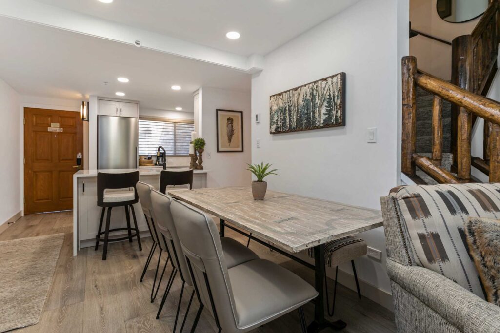 Dining area of Antlers at Vail 3-bedroom condo 704