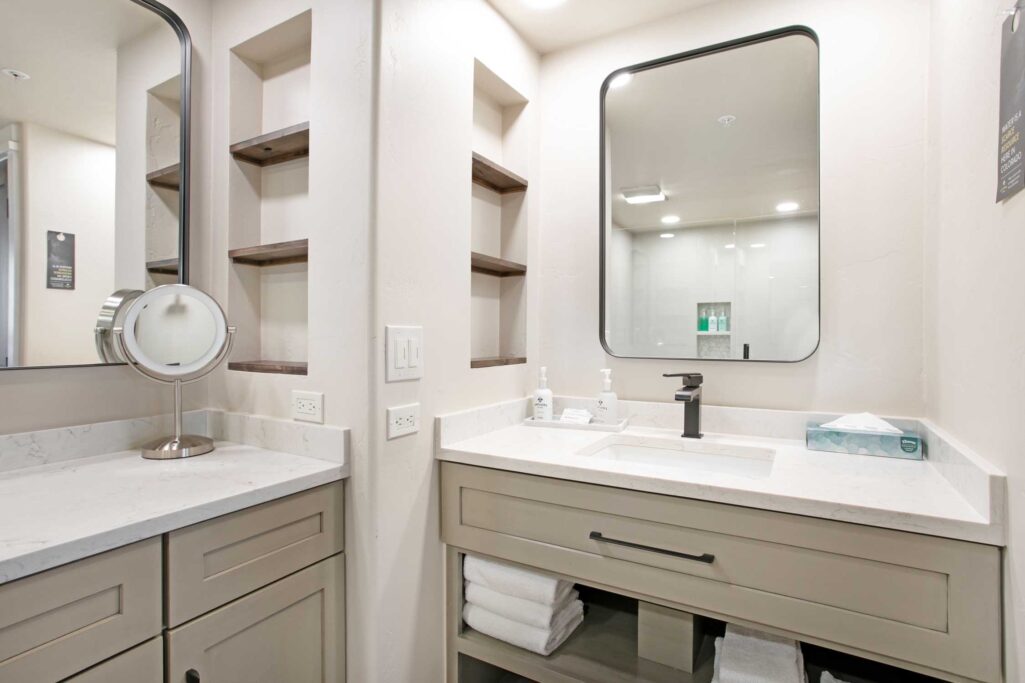 Master bathroom of Antlers at Vail condo 321