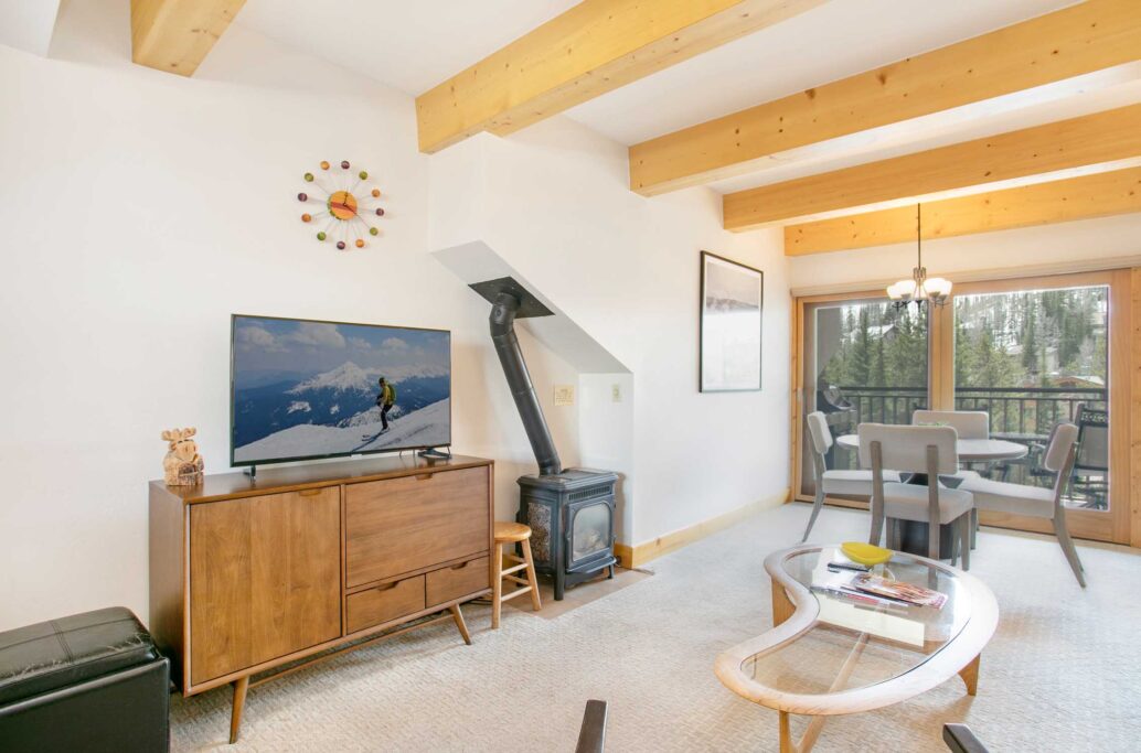 Living room of Antlers at Vail condo 605