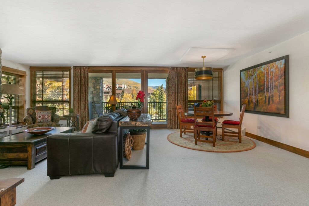 Spacious living room of Antlers at Vail condo 420