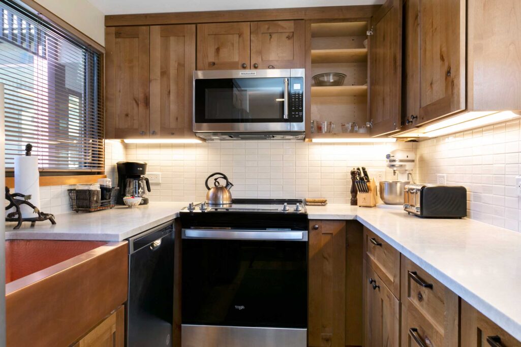 full kitchen of antlers at vail condo 702