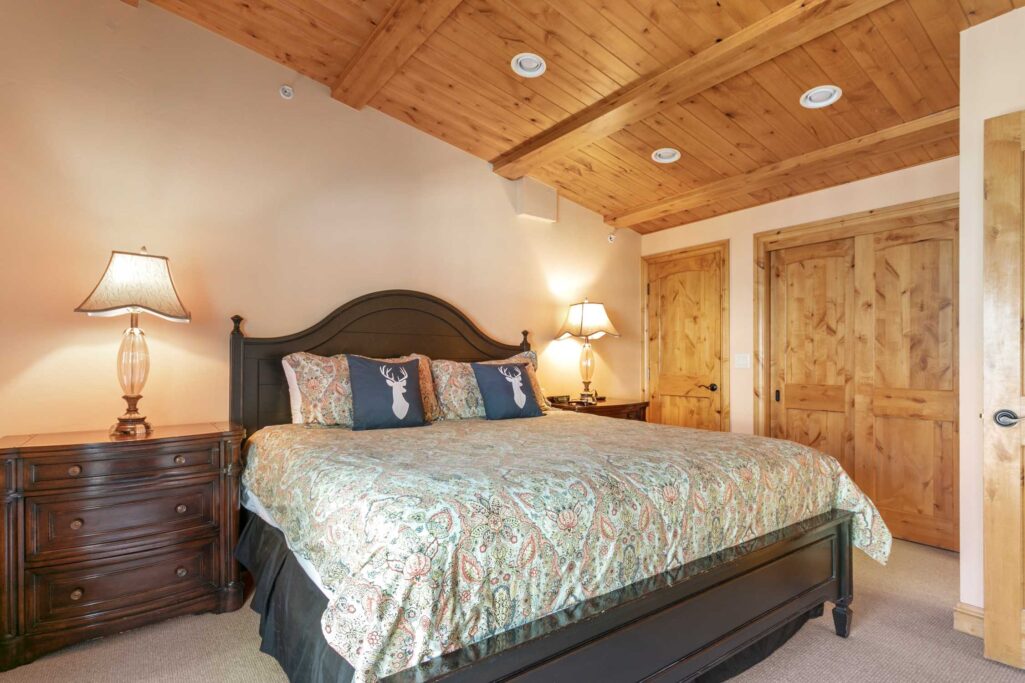 master bedroom of antlers at vail condo 705