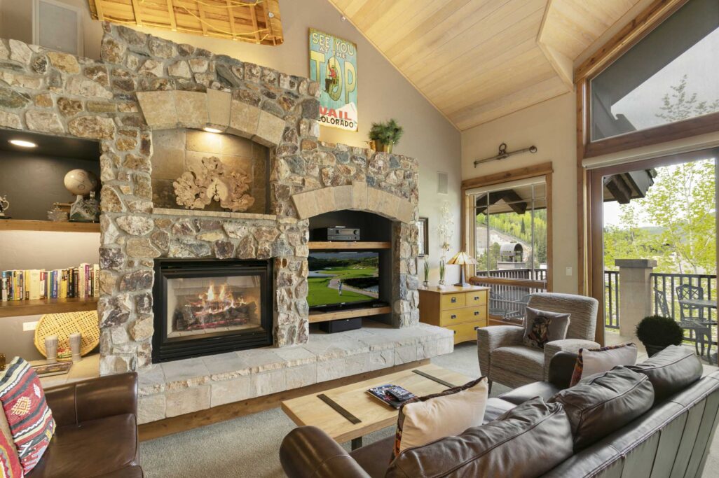 Kitchen, dining and living area of Antlers at Vail condo #514