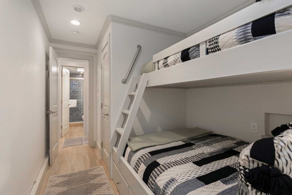 Bunk alcove of Antlers at Vail condo 303