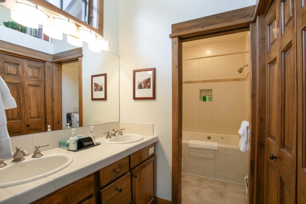 Upstairs bathroom of Antlers at Vail residence 518