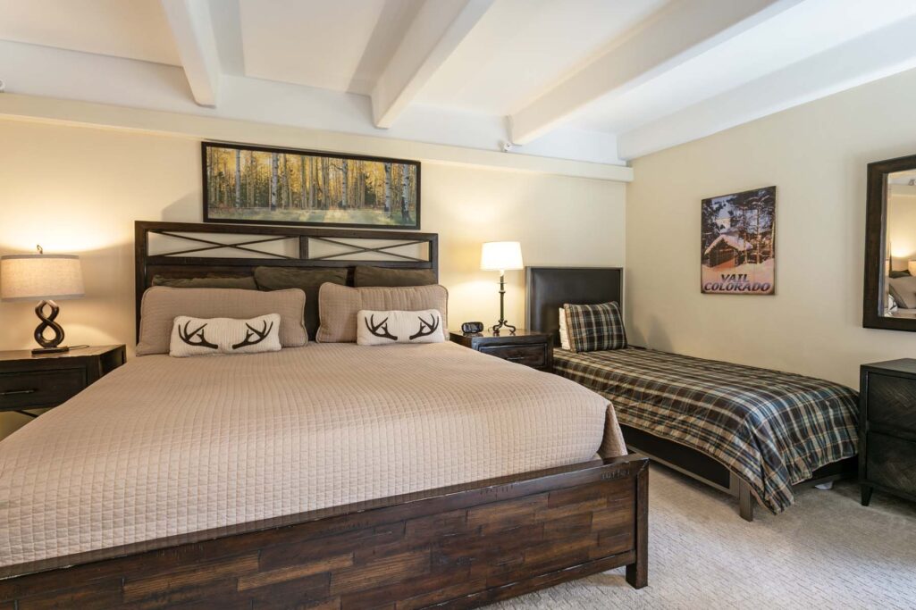 Bedroom of Antlers at Vail condo 604