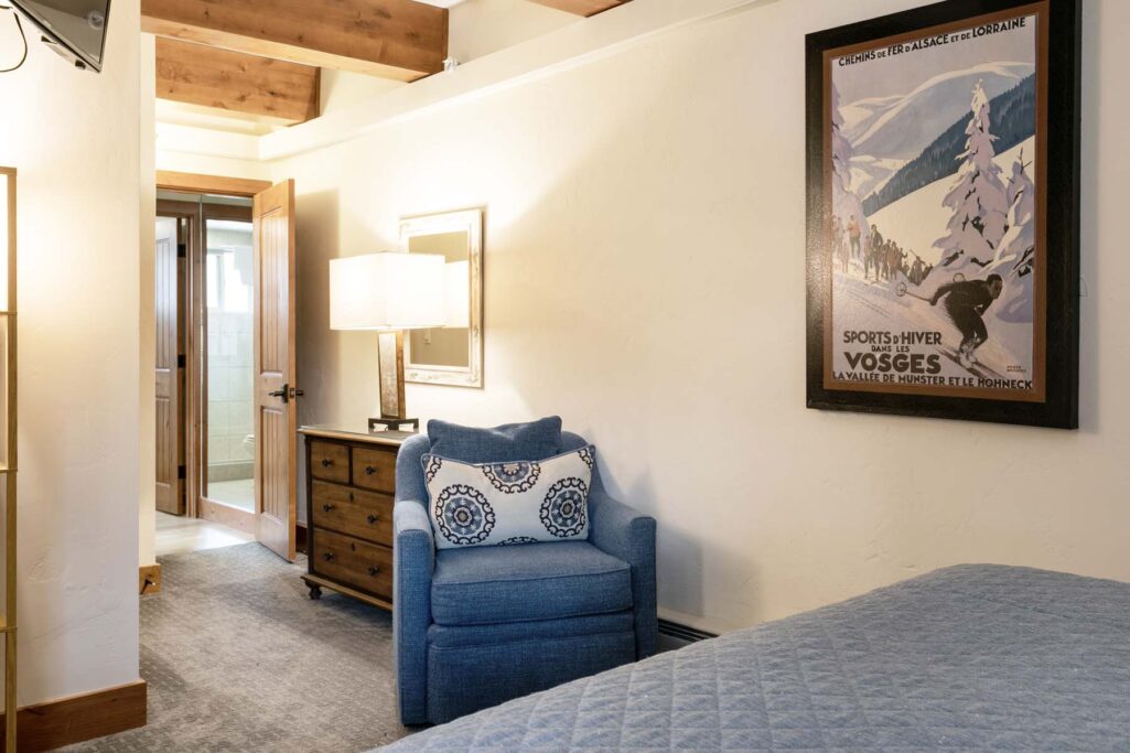 Bedroom of Antlers at Vail condo 602